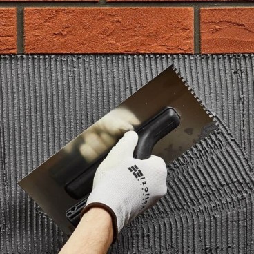 Paca 4x4 szpachla zębata do nakładania kleju IZOFLEX-SK